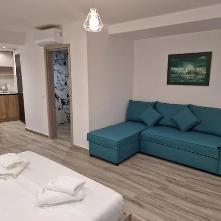 Apartment Apartment *